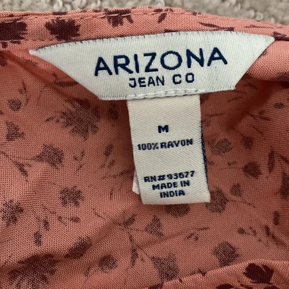 Arizona Jean co (kohls) Size M floral blouse - Picture 3 of 3